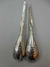 Load image into Gallery viewer, Large Horn Pewter Server Set
