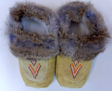 Load image into Gallery viewer, Moccasins, Children&#39;s size 6
