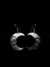Load image into Gallery viewer, Moon Earrings