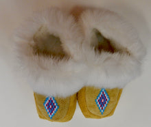 Load image into Gallery viewer, Moccasins, Children&#39;s Size 4