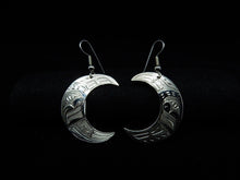 Load image into Gallery viewer, Moon Earrings