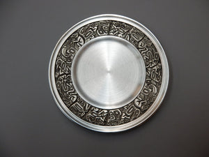 4 1/2" Native Panel design, pewter, presentation plate