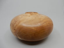 Load image into Gallery viewer, Wood Vase