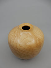 Load image into Gallery viewer, Wood Vase